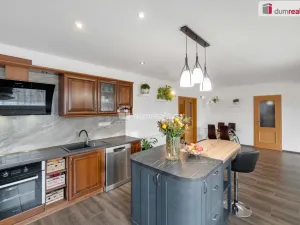 Prodej rodinného domu, Úvaly, 215 m2