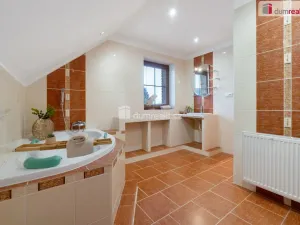 Prodej rodinného domu, Úvaly, 215 m2