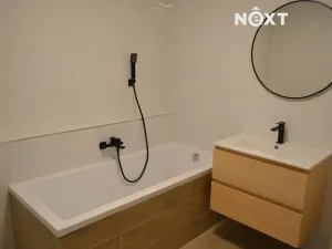 Pronájem bytu 2+kk, České Budějovice, 67 m2