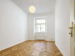 Pronájem bytu 3+kk, Praha - Vršovice, 28. pluku, 70 m2