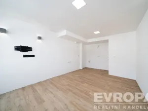 Prodej bytu 2+kk, Jiřetín pod Bukovou, 41 m2