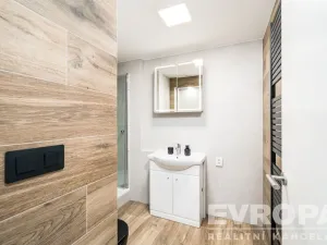 Prodej bytu 2+kk, Jiřetín pod Bukovou, 41 m2