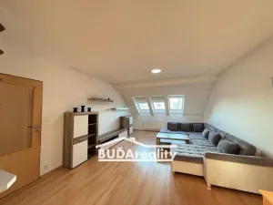 Prodej bytu 2+kk, Otrokovice, J. Jabůrkové, 65 m2