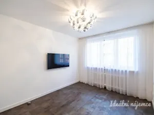 Pronájem bytu 3+kk, Praha - Žižkov, Jeseniova, 75 m2