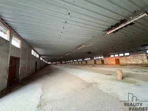 Prodej výrobních prostor, Křepice, 1115 m2