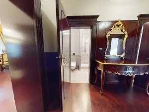 Prodej bytu 2+1, Karlovy Vary, nábřeží Jana Palacha, 65 m2