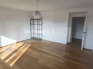 Pronájem bytu 2+kk, Praha, Zelená, 55 m2