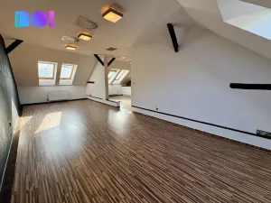 Pronájem kanceláře, Karviná, Rudé armády, 92 m2