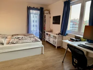 Pronájem bytu 2+kk, Praha - Letňany, Škrábkových, 72 m2