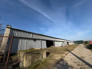 Prodej výrobních prostor, Nosislav, 1980 m2