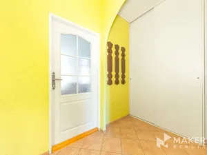 Prodej bytu 2+1, Karlovy Vary, Vítězná, 70 m2