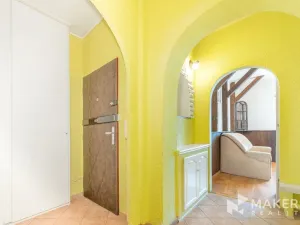 Prodej bytu 2+1, Karlovy Vary, Vítězná, 70 m2