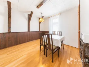 Prodej bytu 2+1, Karlovy Vary, Vítězná, 70 m2