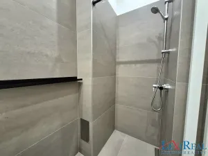 Pronájem bytu 2+kk, Praha - Libeň, Pod Čertovou skalou, 35 m2