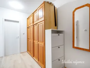 Pronájem bytu 2+kk, Praha - Řepy, Na chobotě, 45 m2