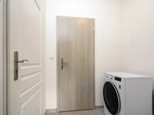 Pronájem bytu 2+kk, Praha - Vršovice, Košická, 36 m2