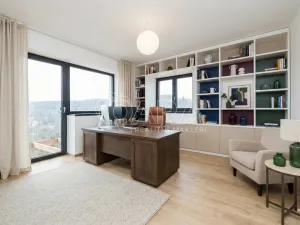 Prodej vícegeneračního domu, Chocerady, 245 m2