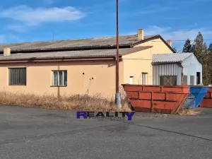 Pronájem kanceláře, Vroutek, Vidhostická, 1000 m2