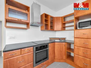 Prodej bytu 2+1, Přelouč, K. Čapka, 50 m2