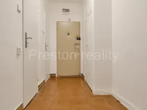 Pronájem bytu 2+kk, Praha - Záběhlice, Jabloňová, 53 m2
