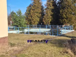 Pronájem výrobních prostor, Vroutek, Vidhostická, 1000 m2