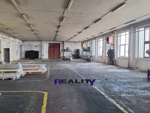 Pronájem výrobních prostor, Vroutek, Vidhostická, 1000 m2