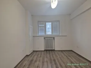 Pronájem bytu 1+kk, Praha - Smíchov, Stroupežnického, 30 m2