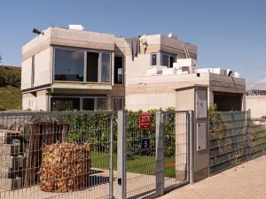 Prodej vily, Praha - Horní Počernice, Krotitelů, 197 m2