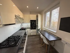 Pronájem bytu 3+1, Chrudim, Jabloňová, 62 m2
