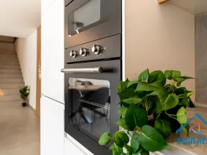 Pronájem rodinného domu, Praha, Na konečné, 224 m2