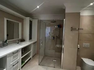 Prodej bytu 3+kk, Karlovy Vary, Divadelní náměstí, 147 m2