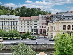 Prodej bytu 3+kk, Karlovy Vary, Divadelní náměstí, 147 m2
