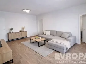 Prodej bytu 3+1, Nehvizdy, Gabčíkova, 68 m2