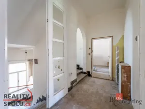 Prodej atypického bytu, Blansko, nám. Svobody, 309 m2