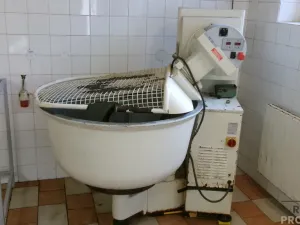 Pronájem výrobních prostor, Střelice, 120 m2