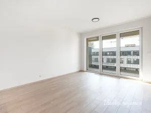 Pronájem bytu 1+kk, Praha, Poděbradská, 32 m2
