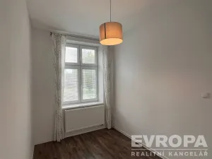 Prodej bytu 2+kk, Žirovnice, Havlíčkovo náměstí, 41 m2