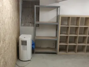 Pronájem skladu, Praha - Podolí, Podolská, 13 m2