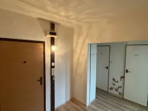 Pronájem bytu 1+kk, Chlumec, Vyklická, 33 m2