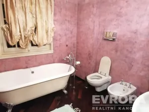 Pronájem vily, Massarosa, Itálie, Via Pisa, 200 m2