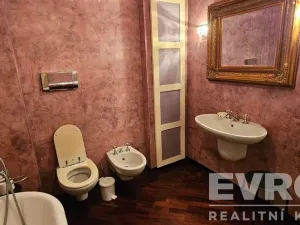 Pronájem vily, Corsanico, Itálie, Via di Casesi, 200 m2