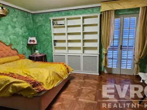 Pronájem vily, Corsanico, Itálie, Via di Casesi, 200 m2