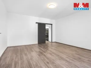 Pronájem bytu 3+kk, Bělá pod Bezdězem, Masarykovo náměstí, 100 m2