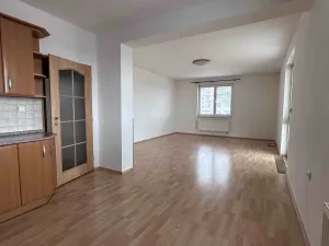 Pronájem bytu 2+kk, Moravské Budějovice, Hloužkova, 65 m2