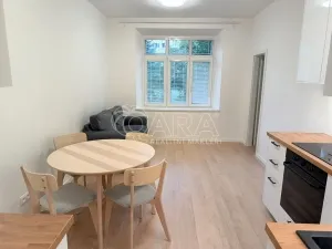 Pronájem bytu 2+kk, Praha, Na Pankráci, 47 m2