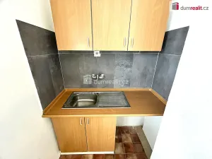Pronájem bytu 1+kk, Sokolov, Sokolovská, 24 m2