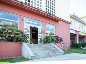 Pronájem skladu, Praha, Počernická, 330 m2