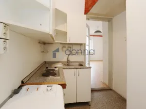 Pronájem bytu 1+kk, Praha, Sobotecká, 30 m2