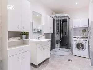 Prodej rodinného domu, Zásmuky, Komenského nám., 133 m2