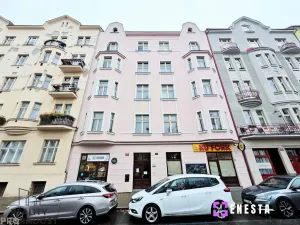 Pronájem bytu 2+1, Praha - Nusle, náměstí Generála Kutlvašra, 57 m2